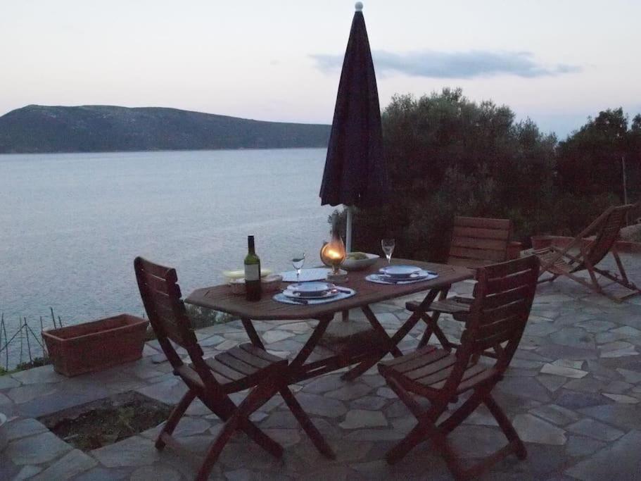 Villa With Breathtaking Views And Private Beach Agios Dimitrios  Exteriér fotografie
