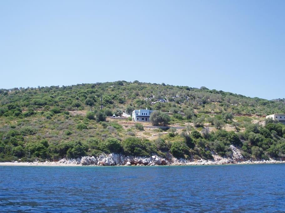 Villa With Breathtaking Views And Private Beach Agios Dimitrios  Exteriér fotografie